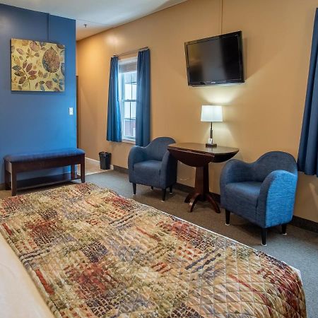 Hotel Dushore Екстериор снимка