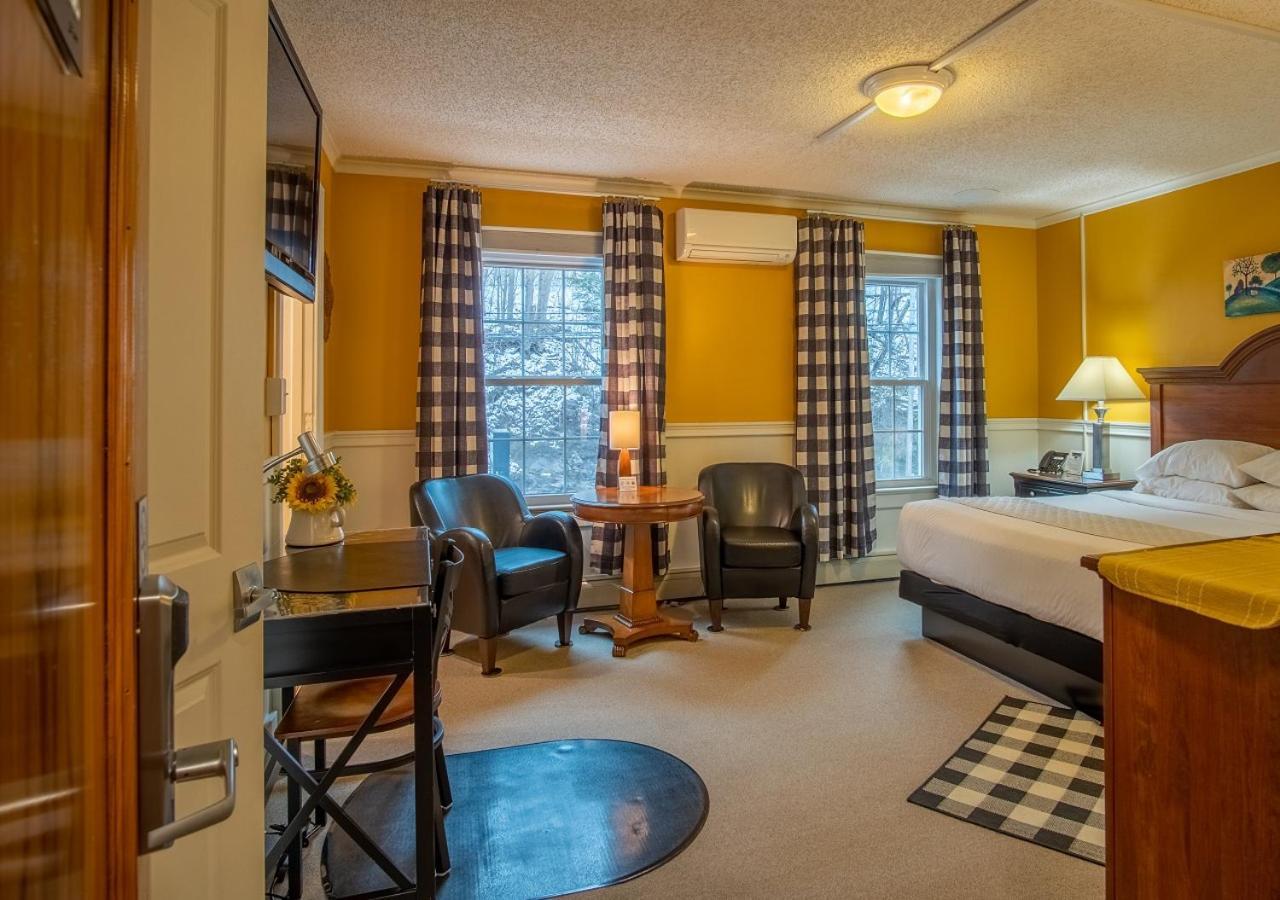 Hotel Dushore Екстериор снимка