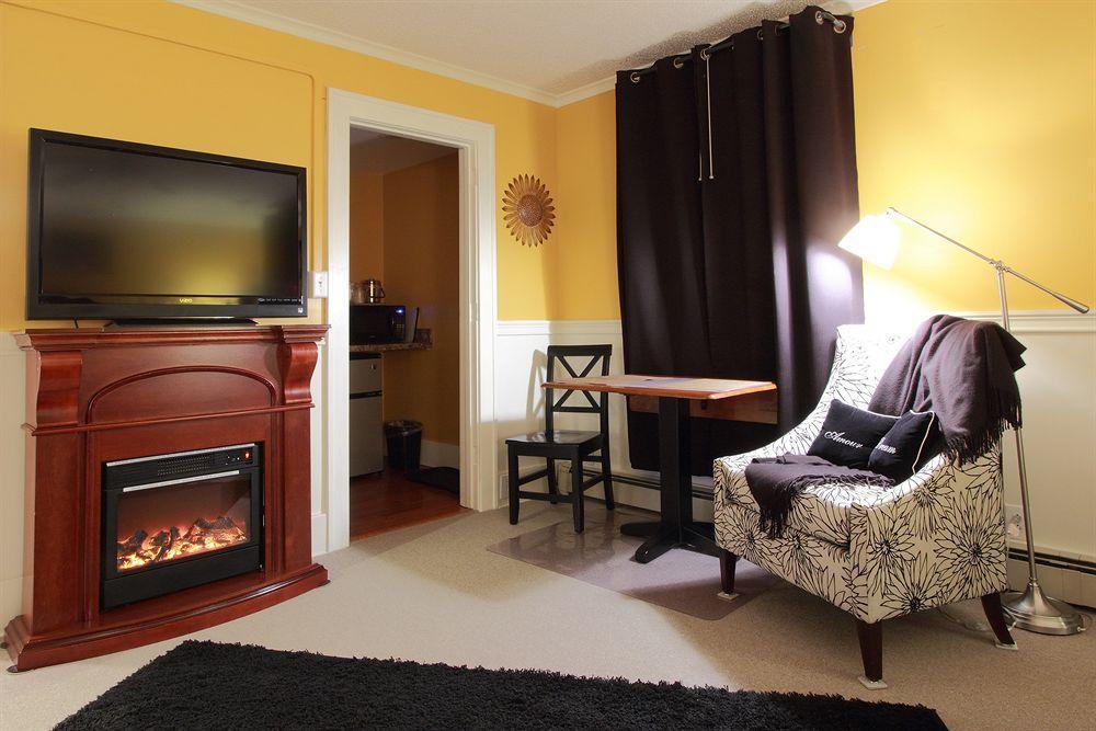 Hotel Dushore Екстериор снимка