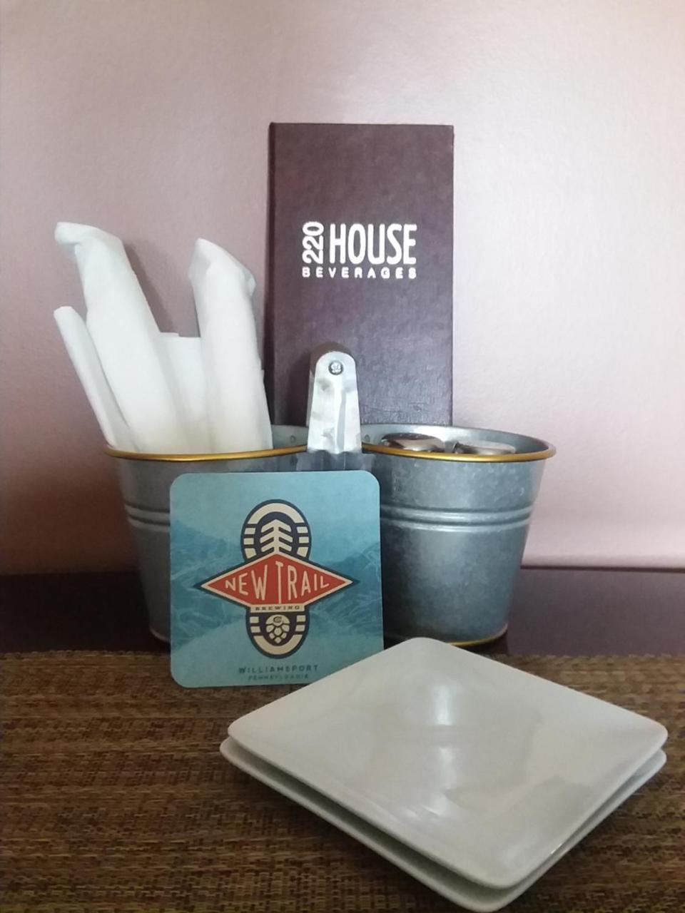Hotel Dushore Екстериор снимка